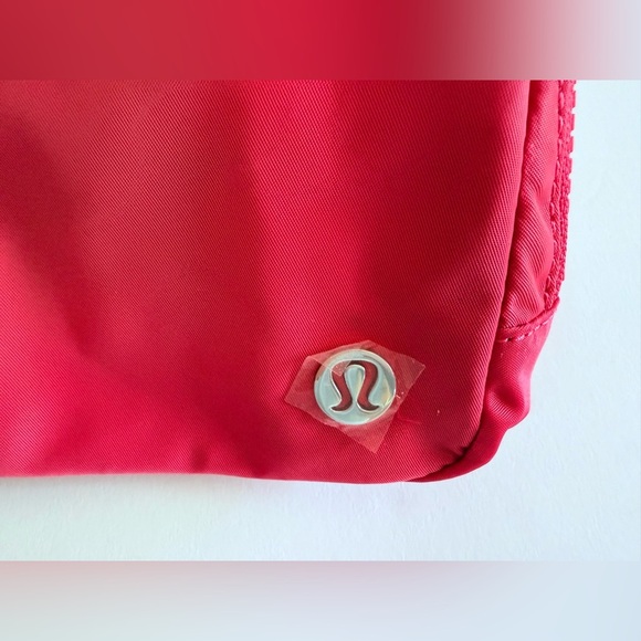 Lululemon Everywhere Belt Bag 1L Cherry Mist Fanny Pack Crossbody Designer New - Picture 10 of 16